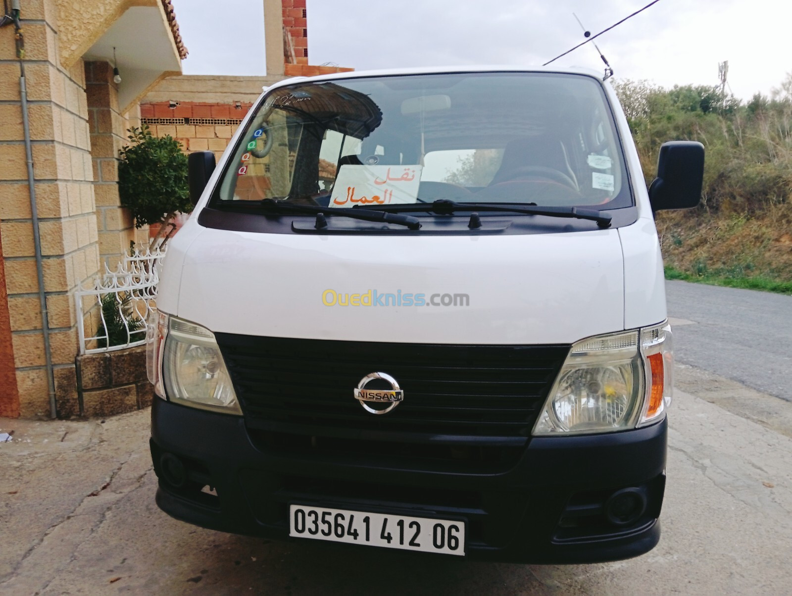 Nissan Urvan 2012