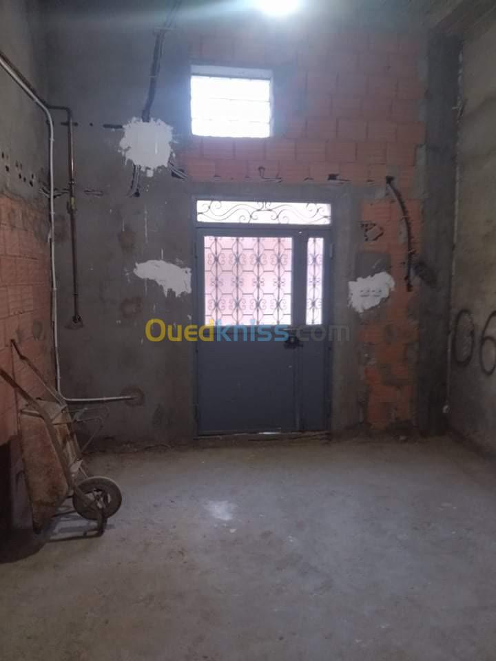 Vente Niveau De Villa F3 Tiaret Tiaret