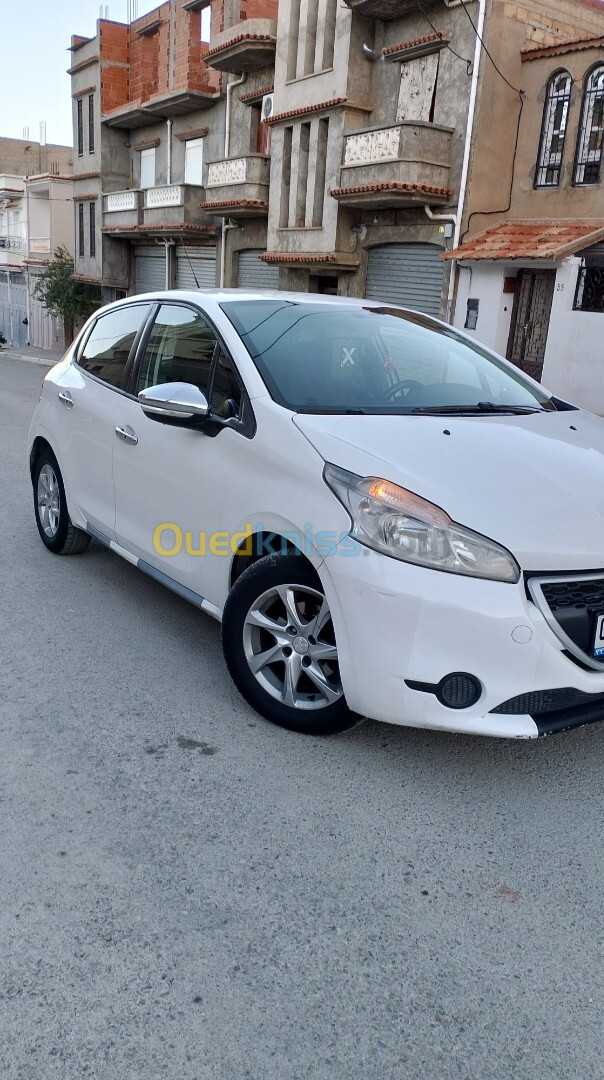 Peugeot 208 2012 Active