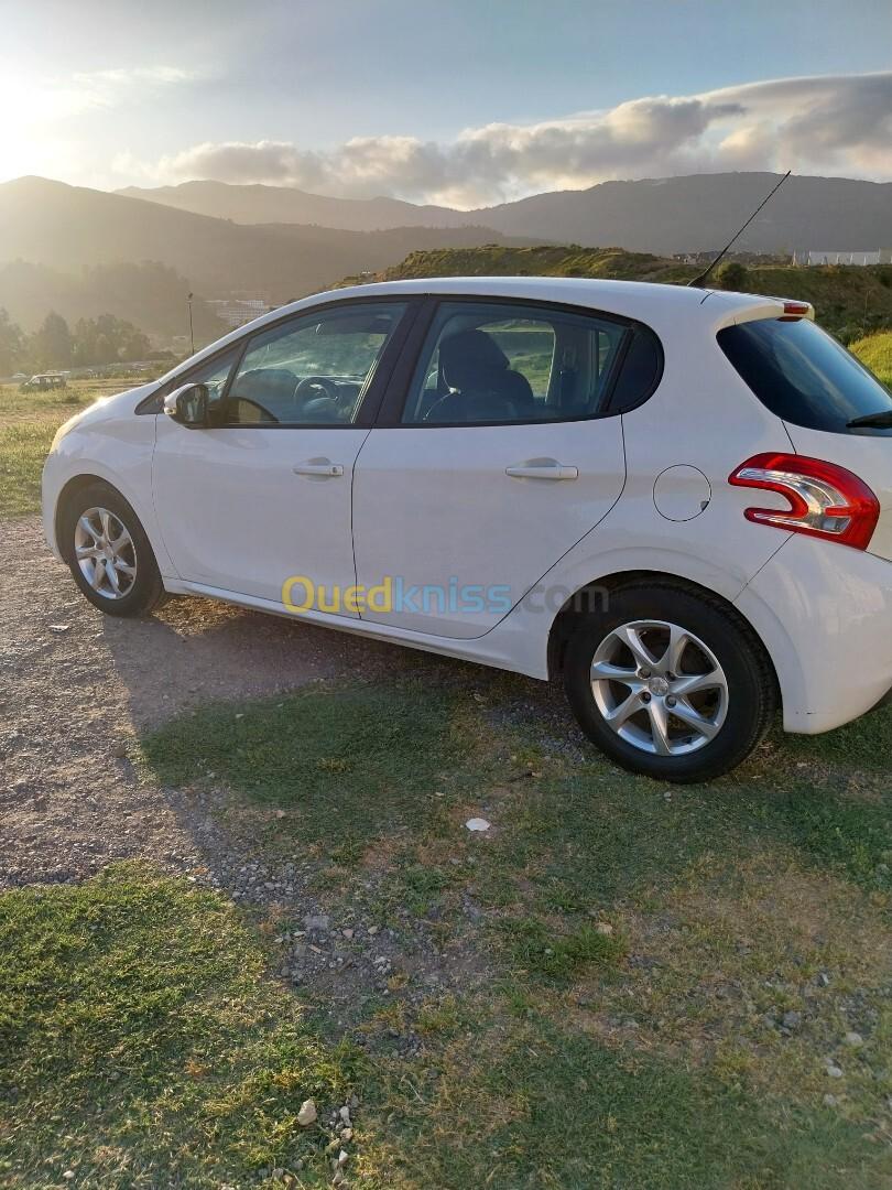 Peugeot 208 2013 Allure