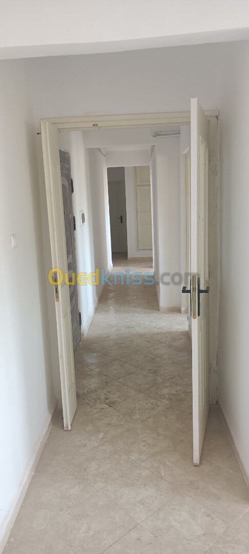 Location Appartement F4 Alger Mahelma