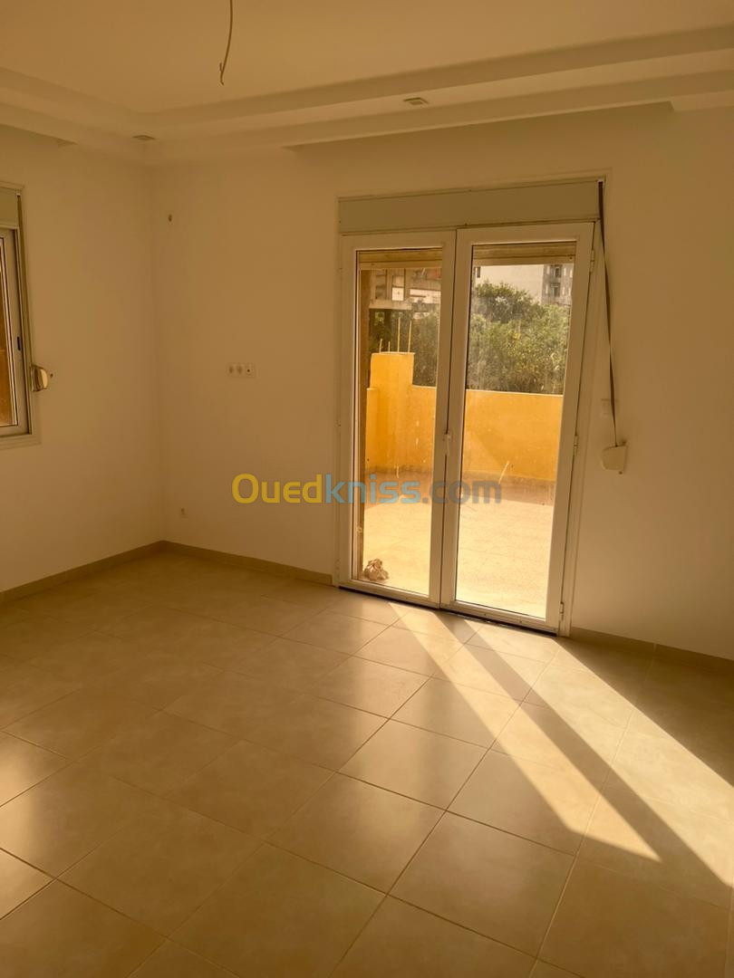 Location Niveau De Villa F4 Alger Birkhadem