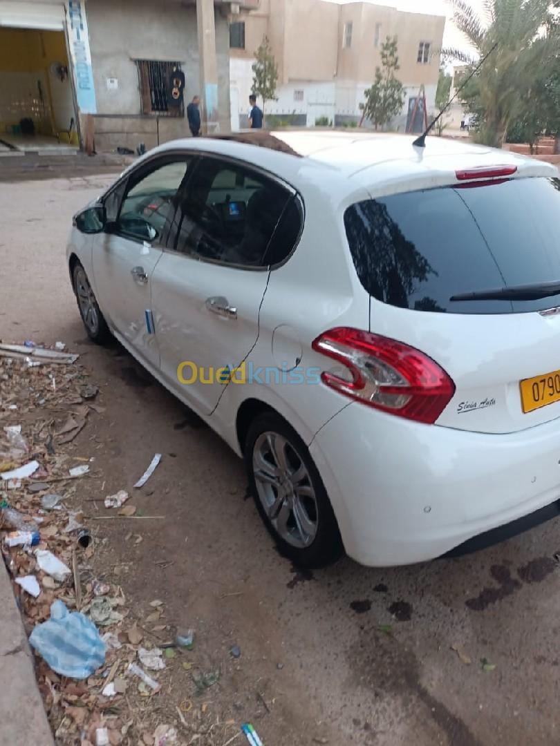 Peugeot 208 2014 Allure