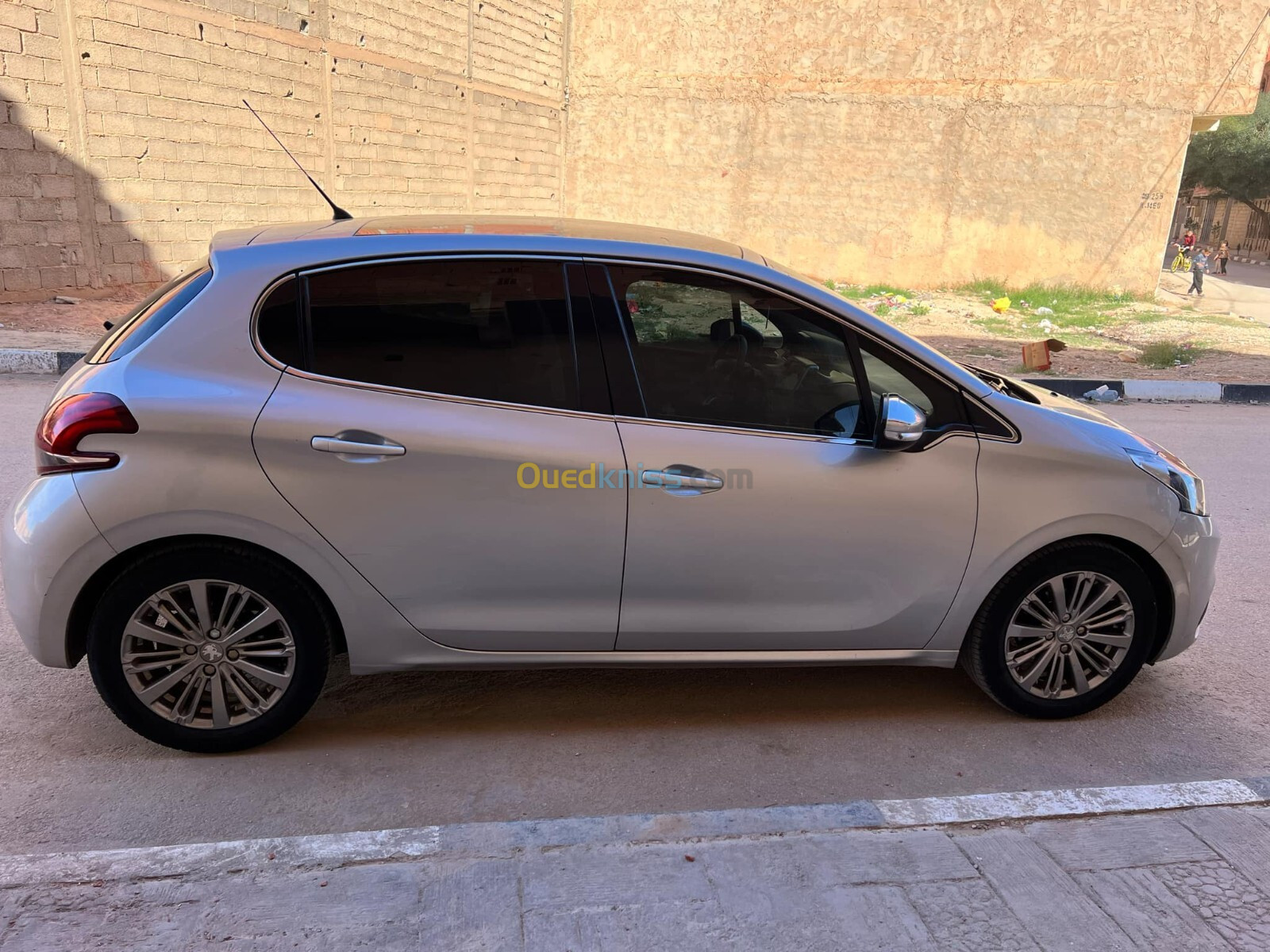 Peugeot 208 2018 Allure Facelift