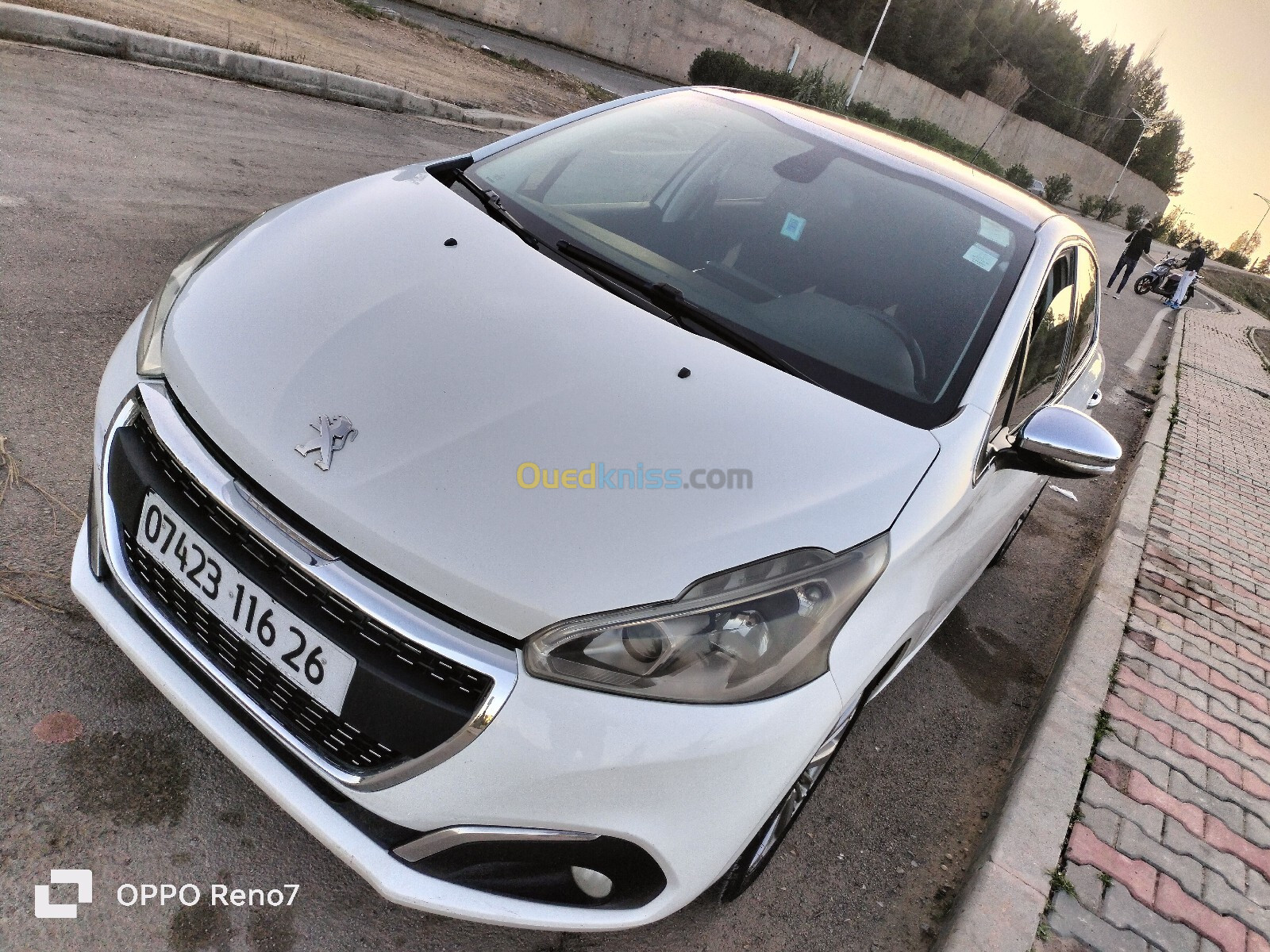 Peugeot 208 2016 