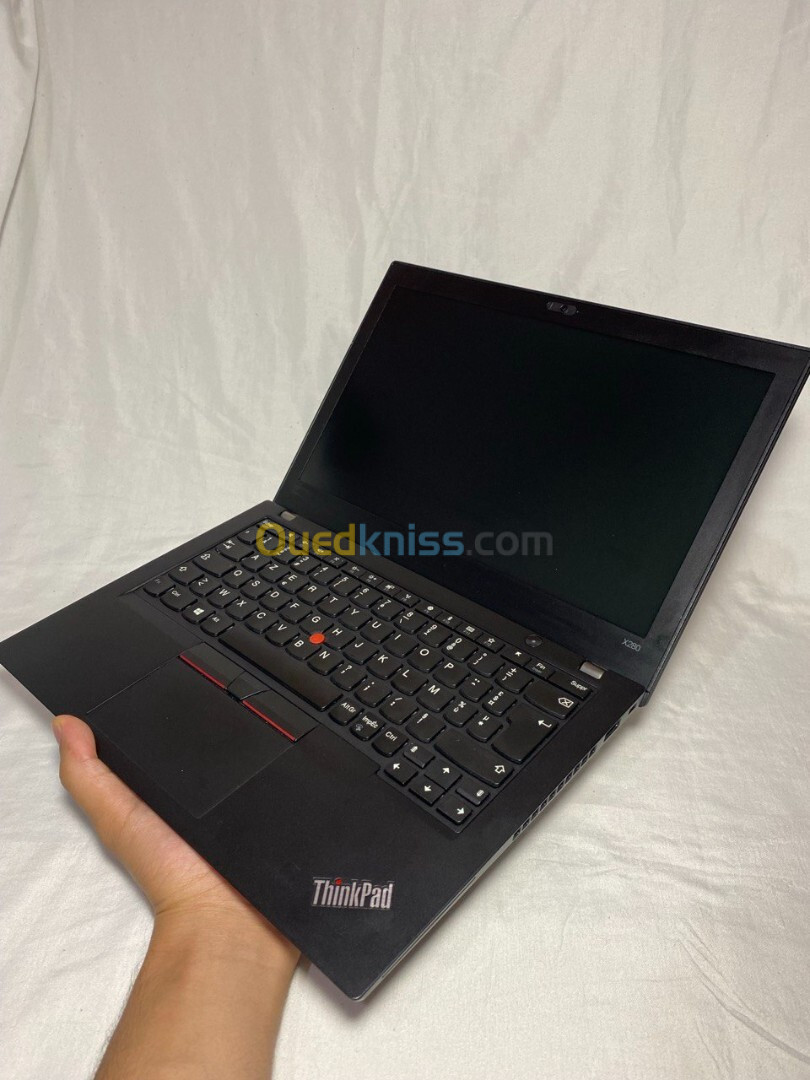 Lenovo ThinkPad X280 - i5 8250U 3.4GHz - 8 Go DDR - 256 Go 