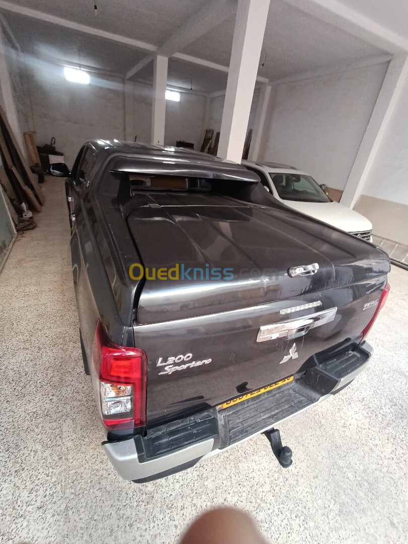 Mitsubishi L200 2022 Doube cabine Evolution