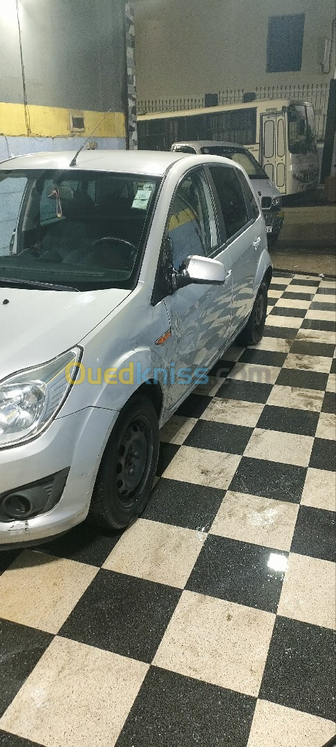 Ford Figo 2013 Trend