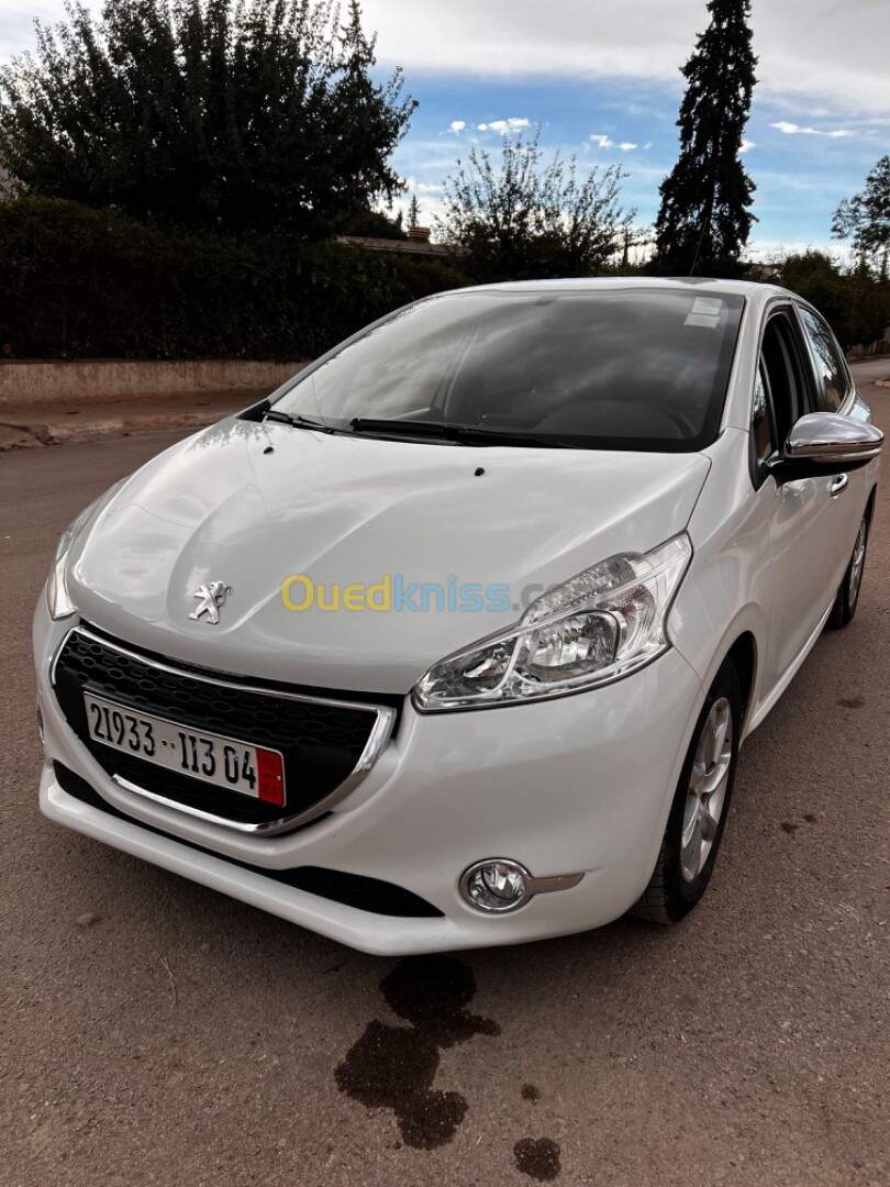 Peugeot 208 2013 