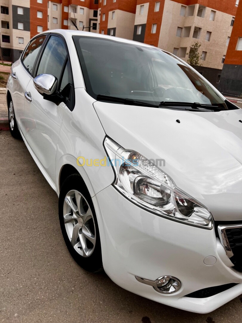 Peugeot 208 2013 Allure