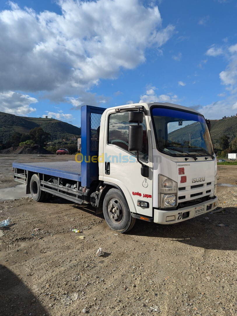 Isuzu Isuzu 2016