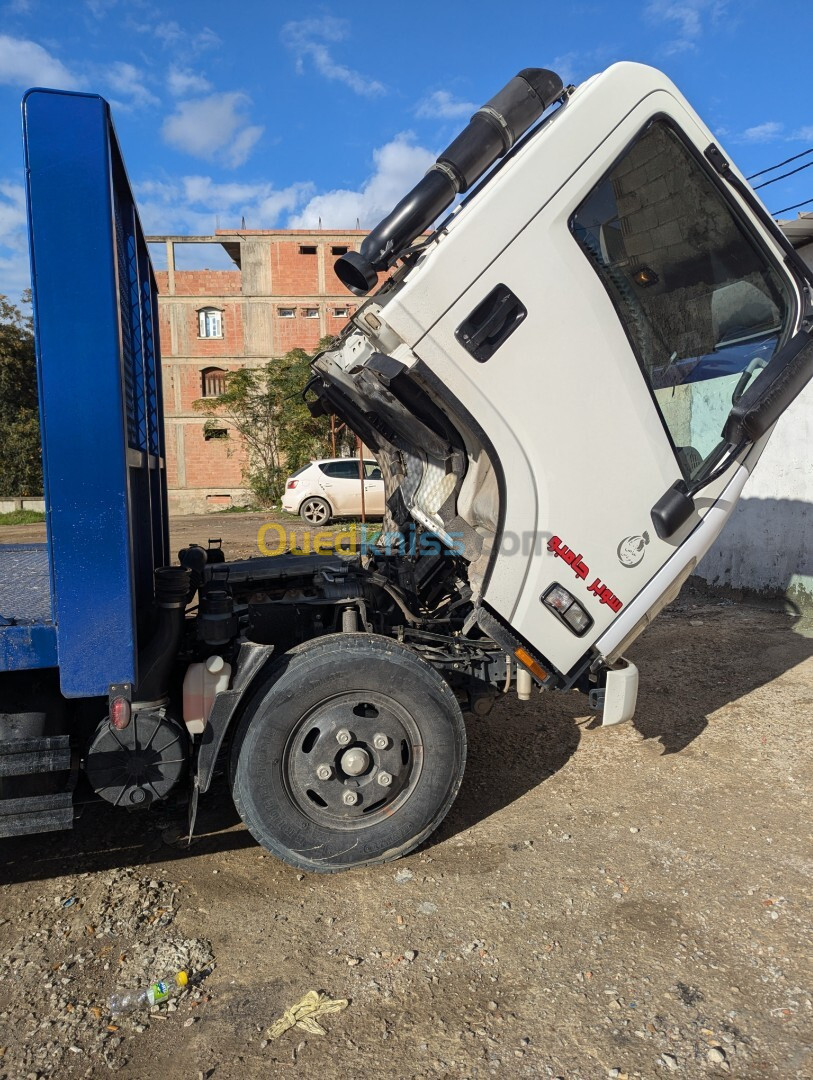 Isuzu Isuzu 2016