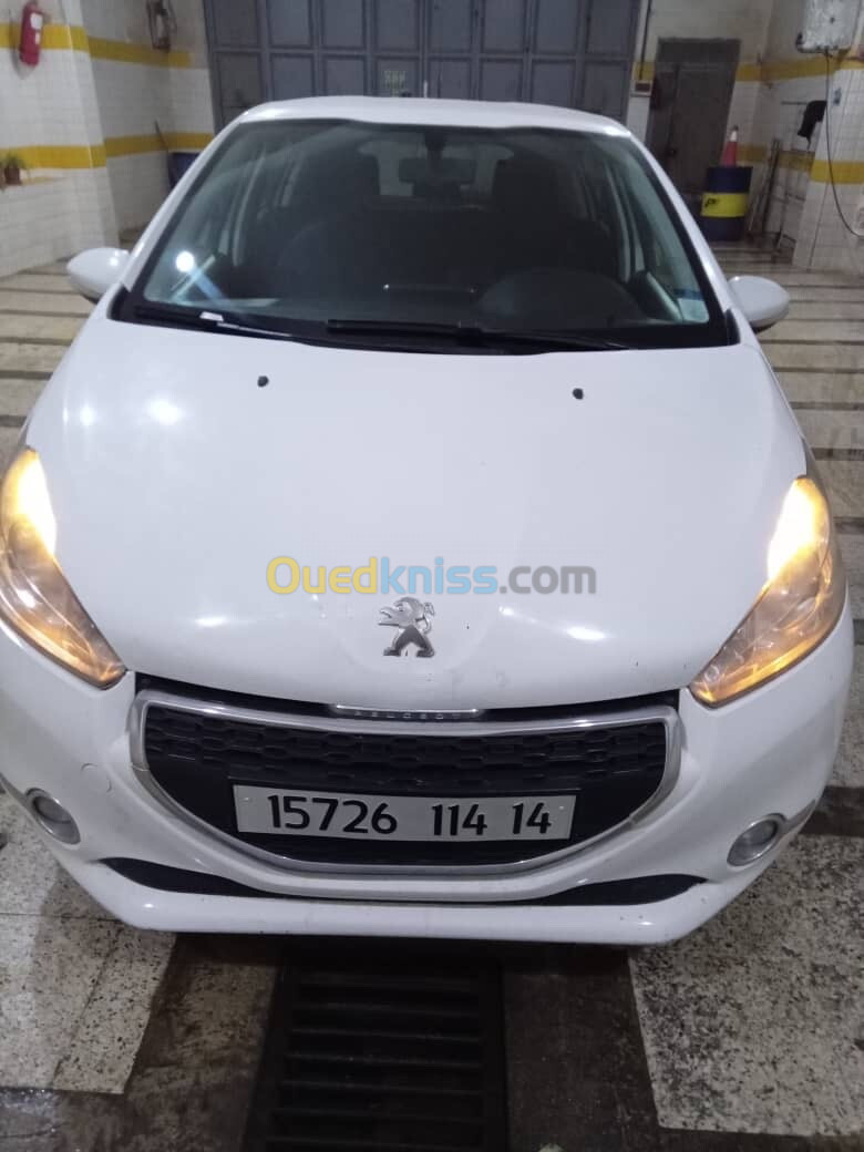 Peugeot 208 2014 Allure