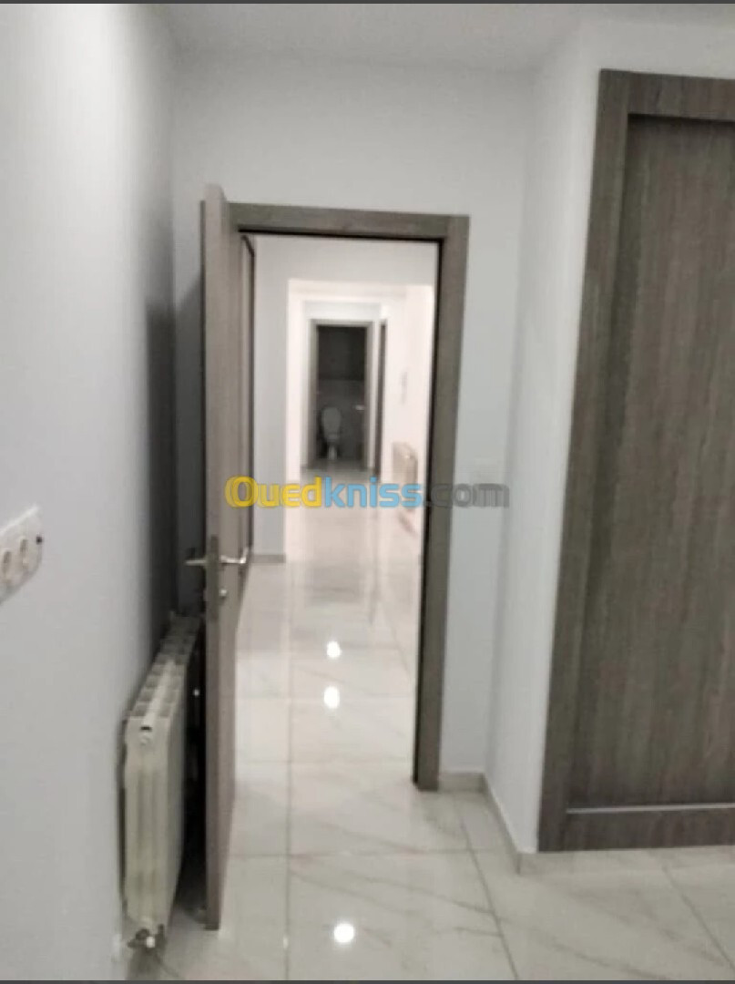 Location Appartement F5 Alger Cheraga