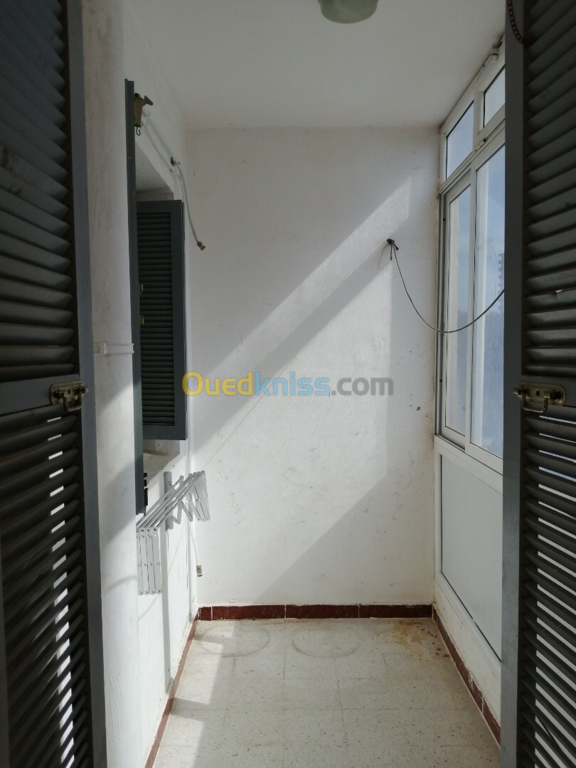 Location Appartement F3 Alger Draria