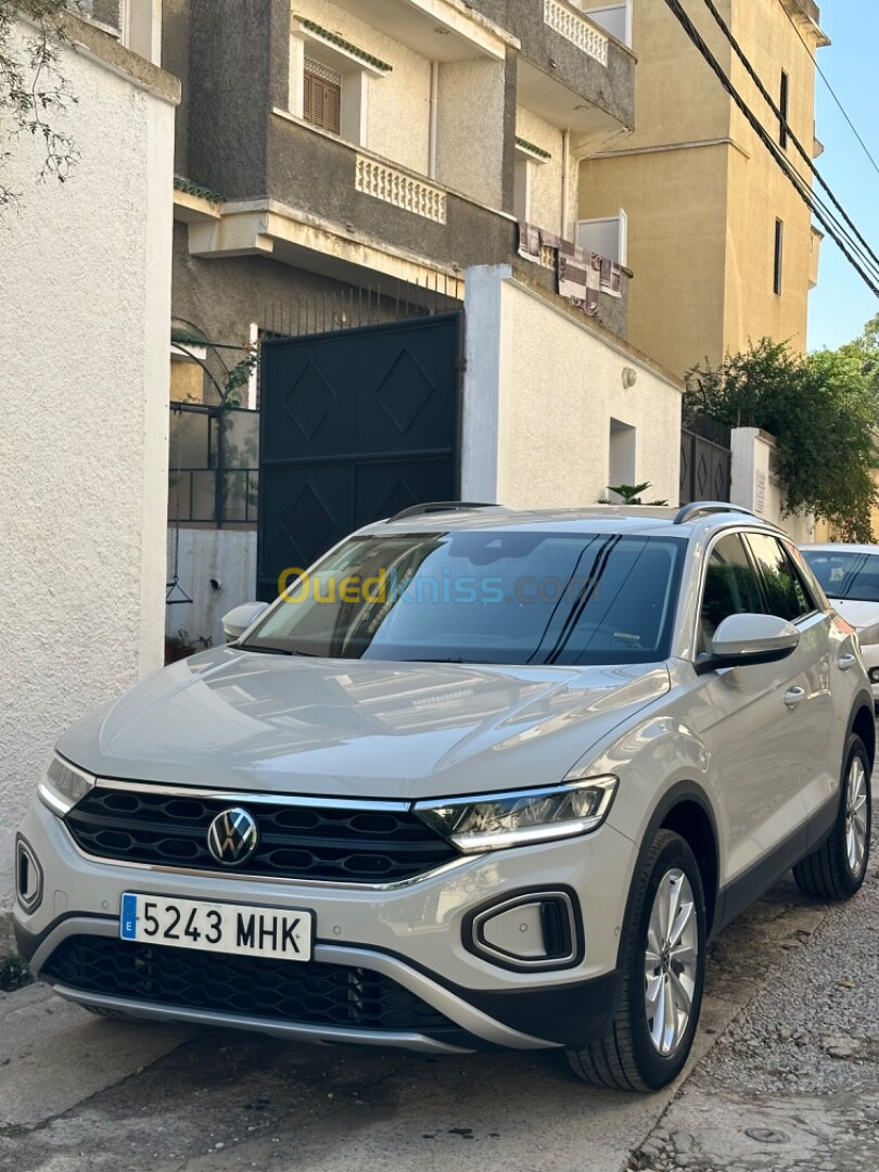 Volkswagen T-Roc 2023 Life