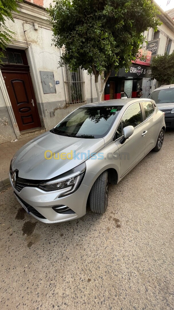 Renault Clio t 2021 Intens