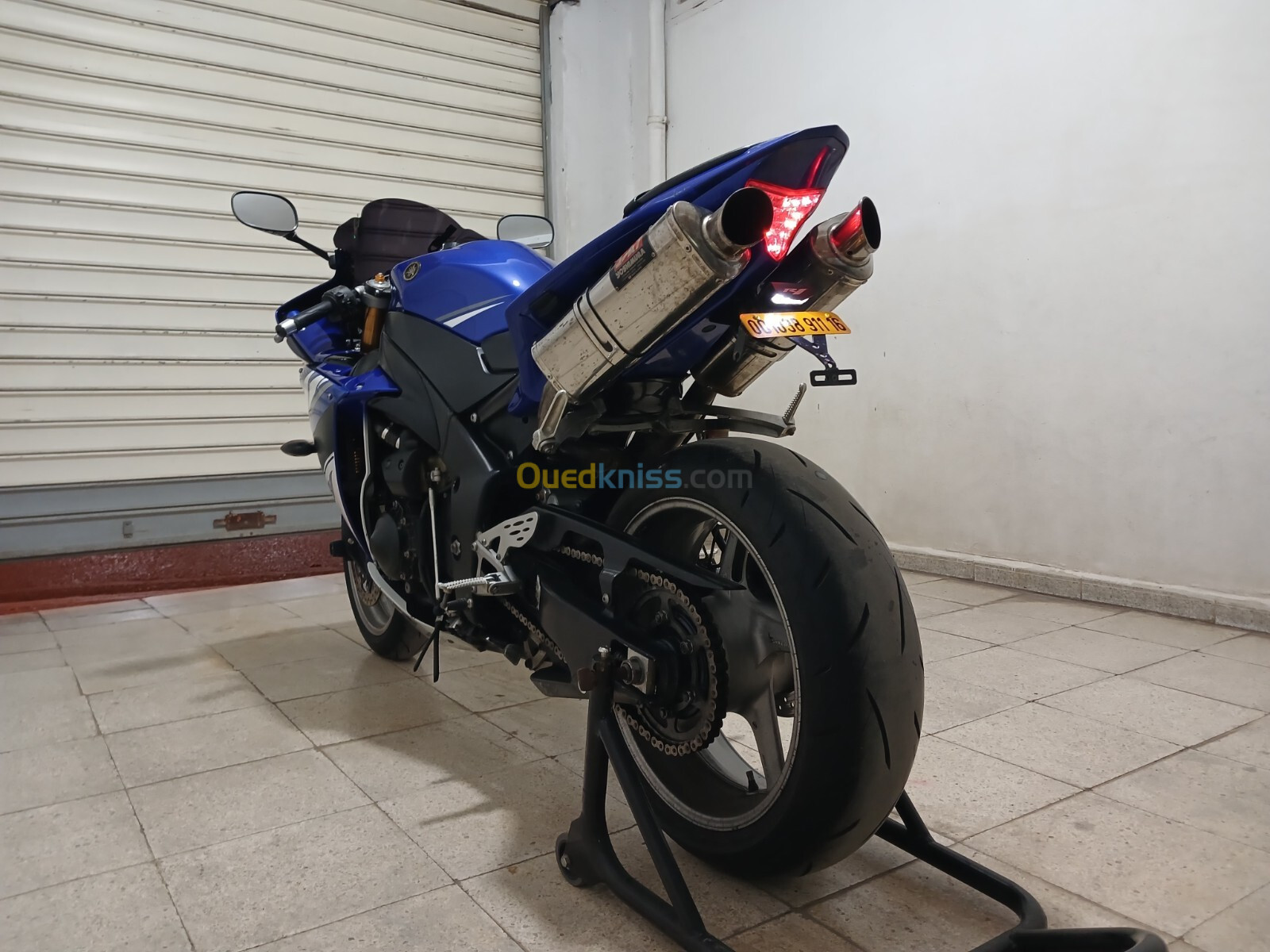 Yamaha R1 crosplaine 2011