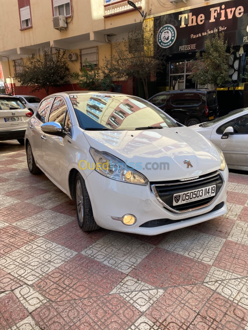 Peugeot 208 2014 Allure