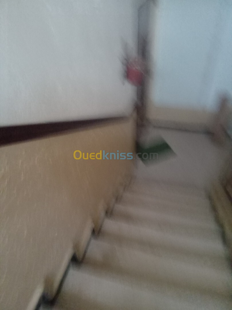 Location Appartement F04 Alger Bir mourad rais