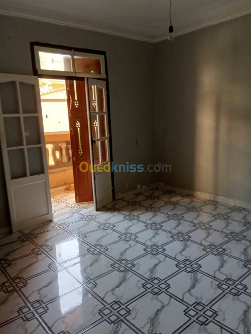 Location Appartement F2 Alger Les eucalyptus