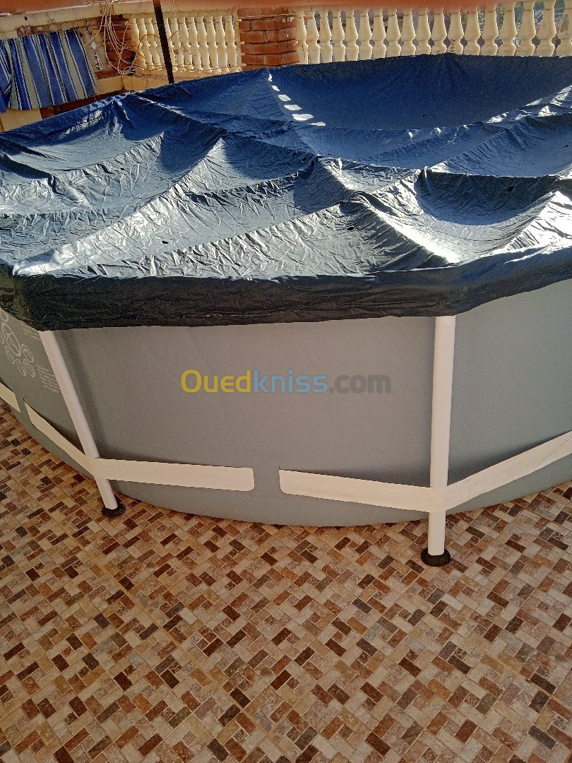 Piscine Prism Frame