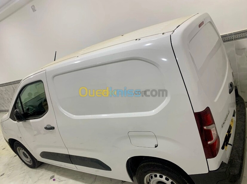 Fiat Doblo 2024 Italie