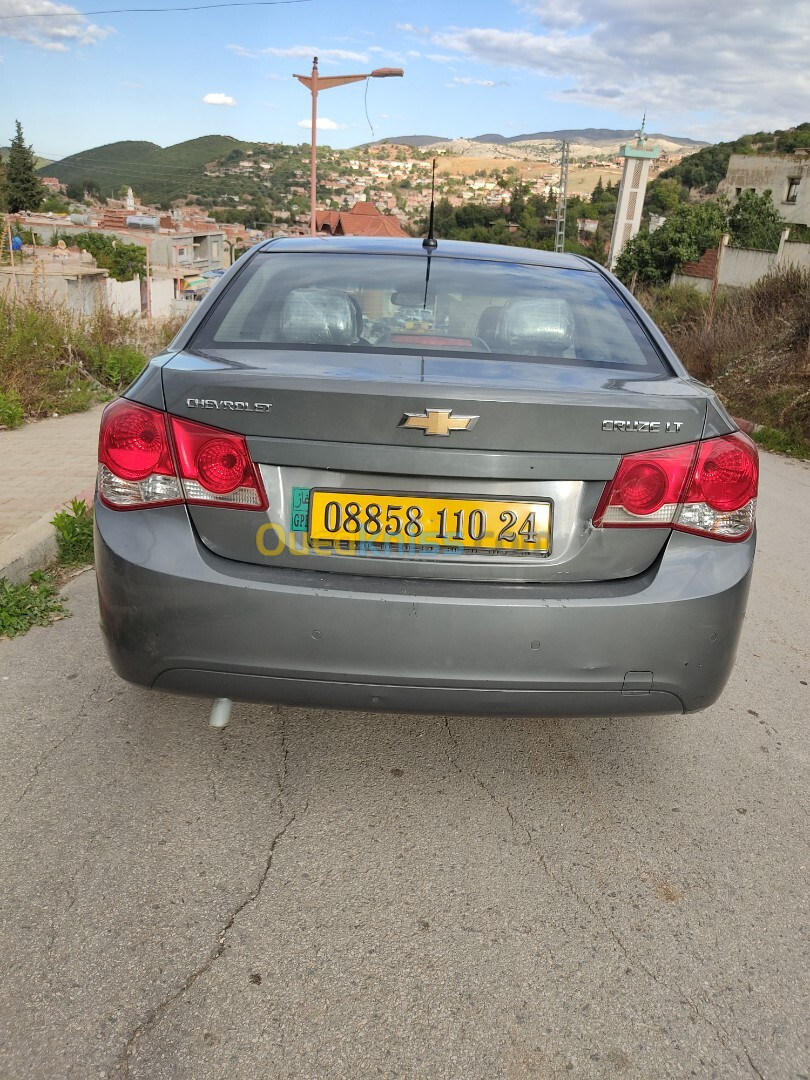 Chevrolet Cruze 2010 LT