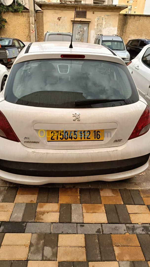 Peugeot 207 2012 