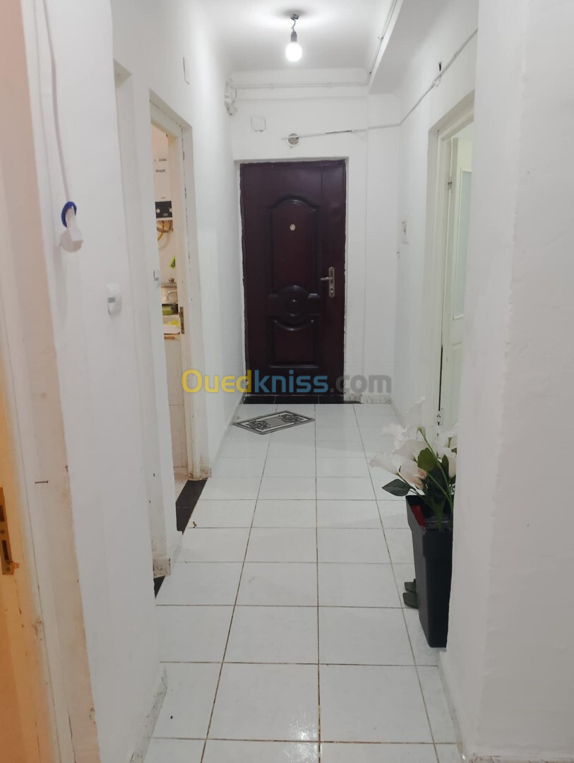 Location Appartement F3 Alger Douera