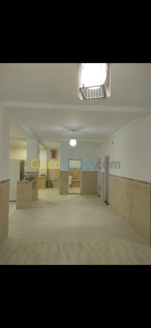 Location vacances Appartement F4 Mostaganem Mostaganem