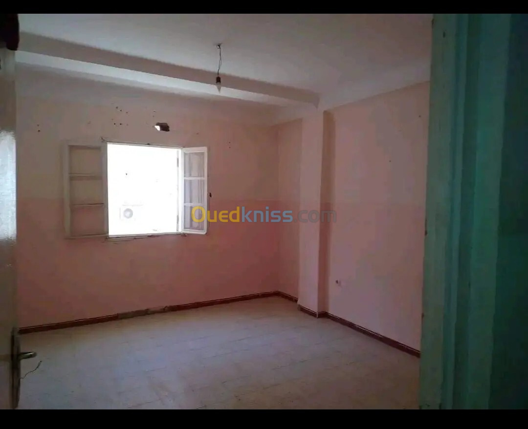 Vente Appartement F3 Biskra Foughala