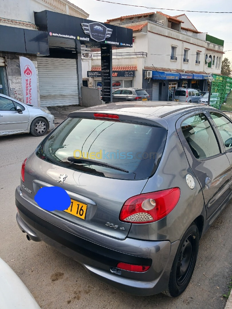 Peugeot 206 Plus 2011 206 Plus