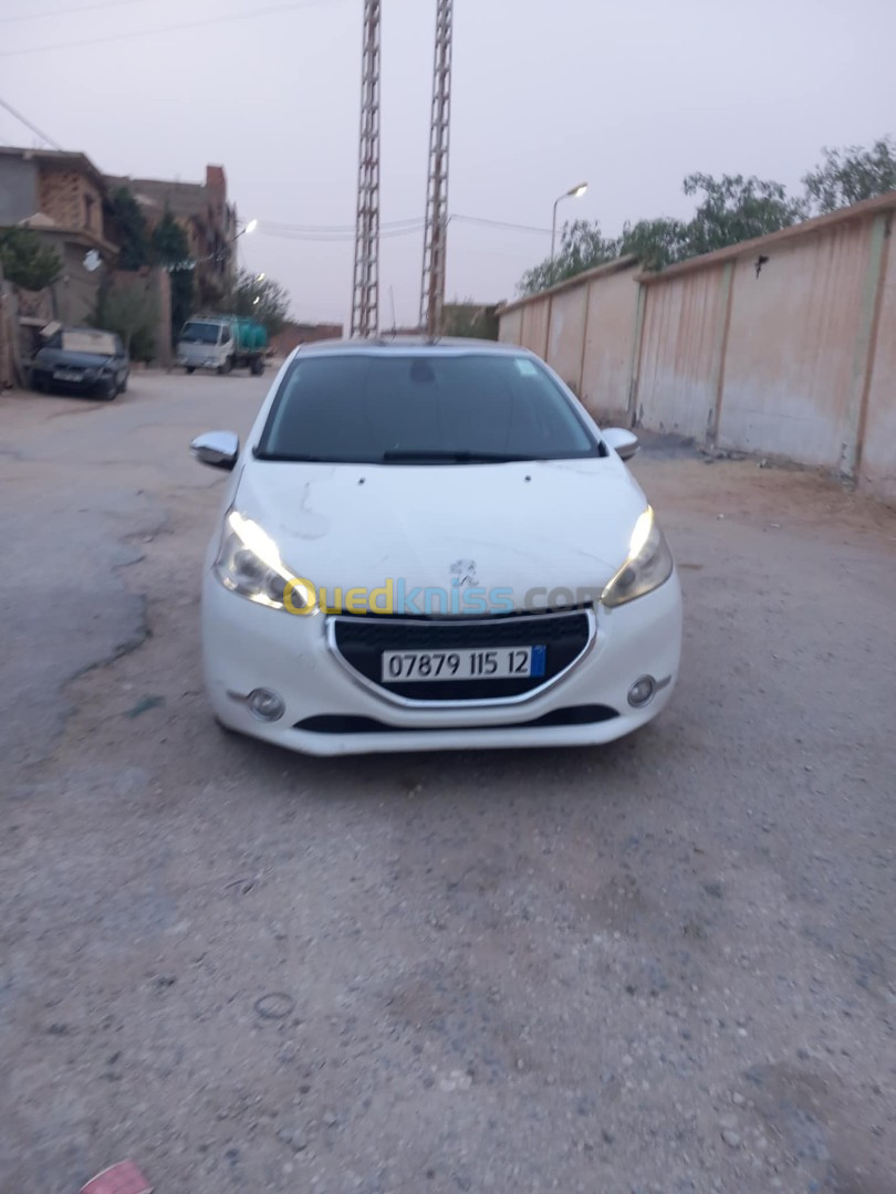 Peugeot 208 2015 Allure