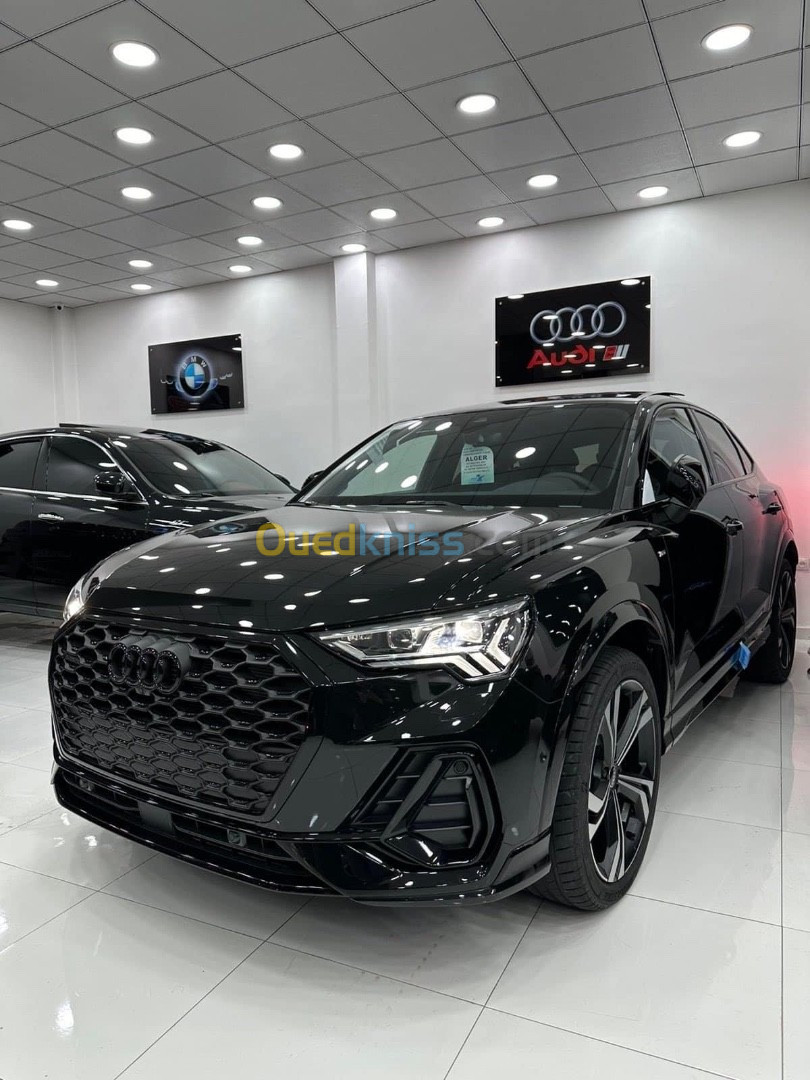 Audi Q3 2024 SLINE black edition