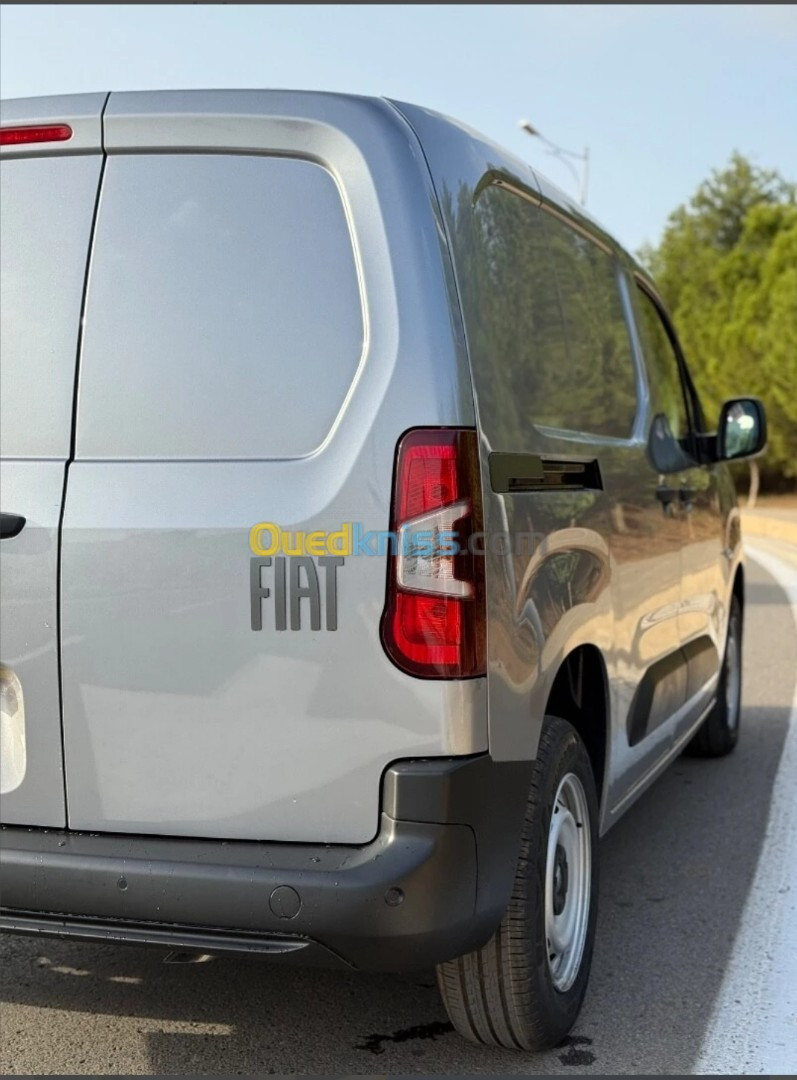 Fiat DOBLO NOUVEAU 2024 3 PLACE ORAN