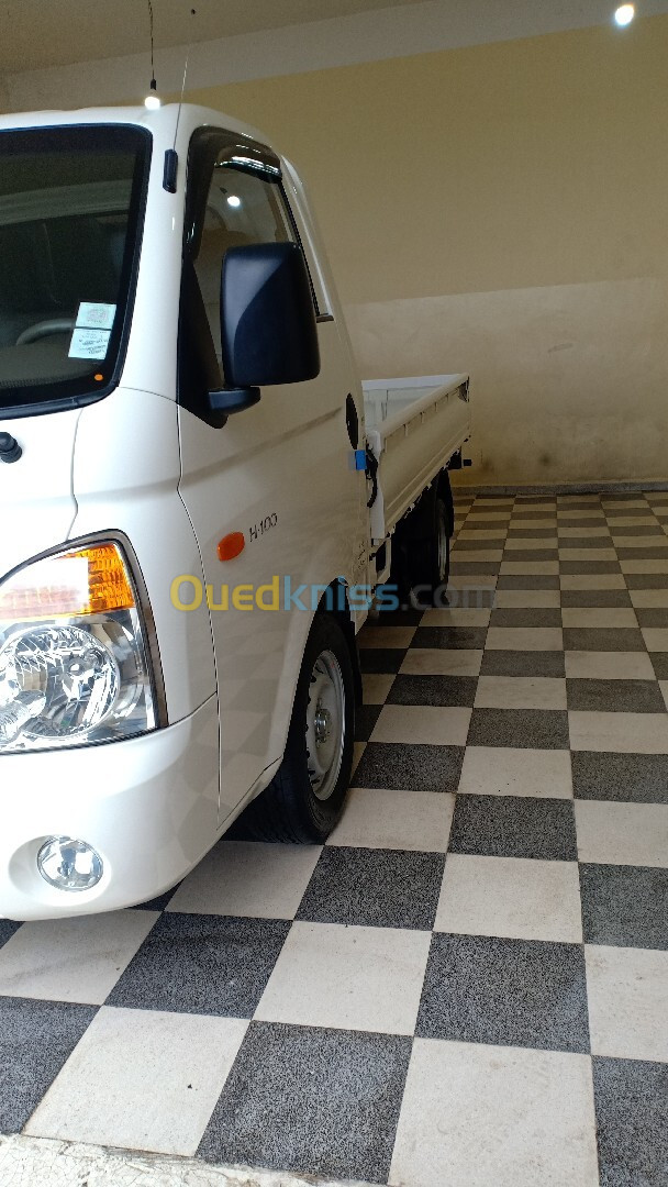 Hyundai H100 2011