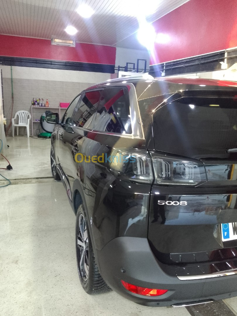 Peugeot 5008 2023 7مقاعد