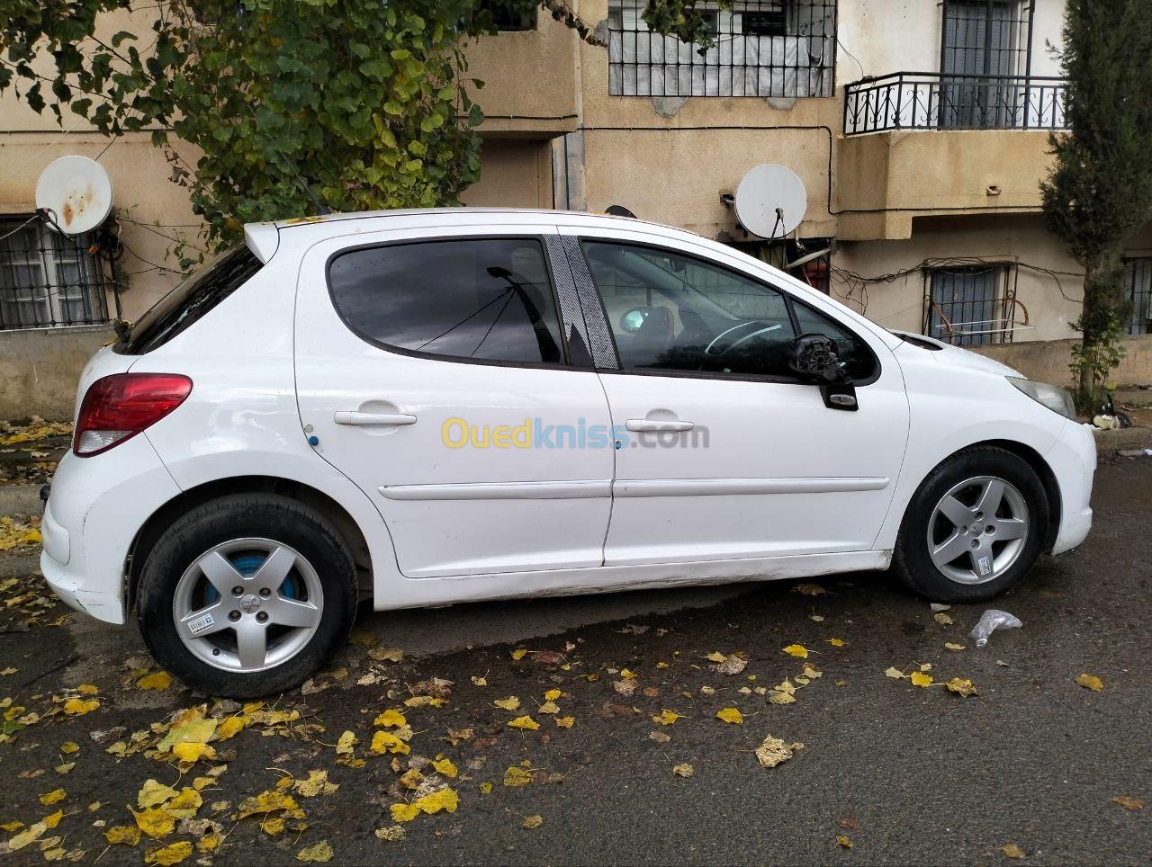 Peugeot 207 2011 