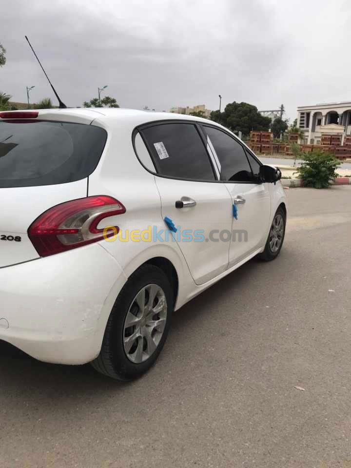 Peugeot 208 2013 Allure