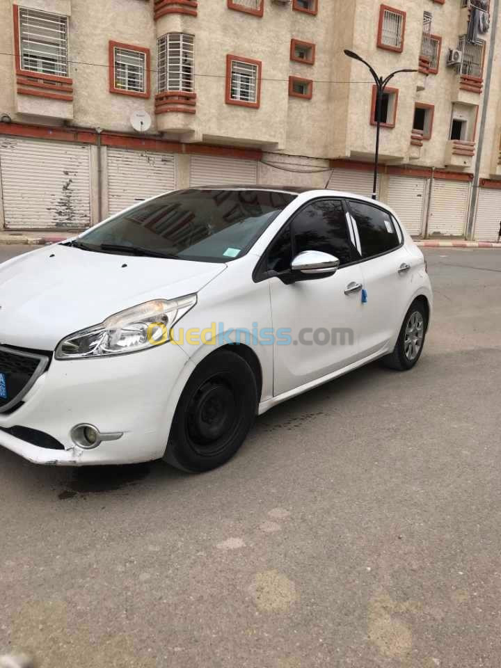 Peugeot 208 2013 Allure