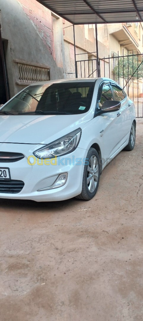 Hyundai Accent RB  4 portes 2018 GL+