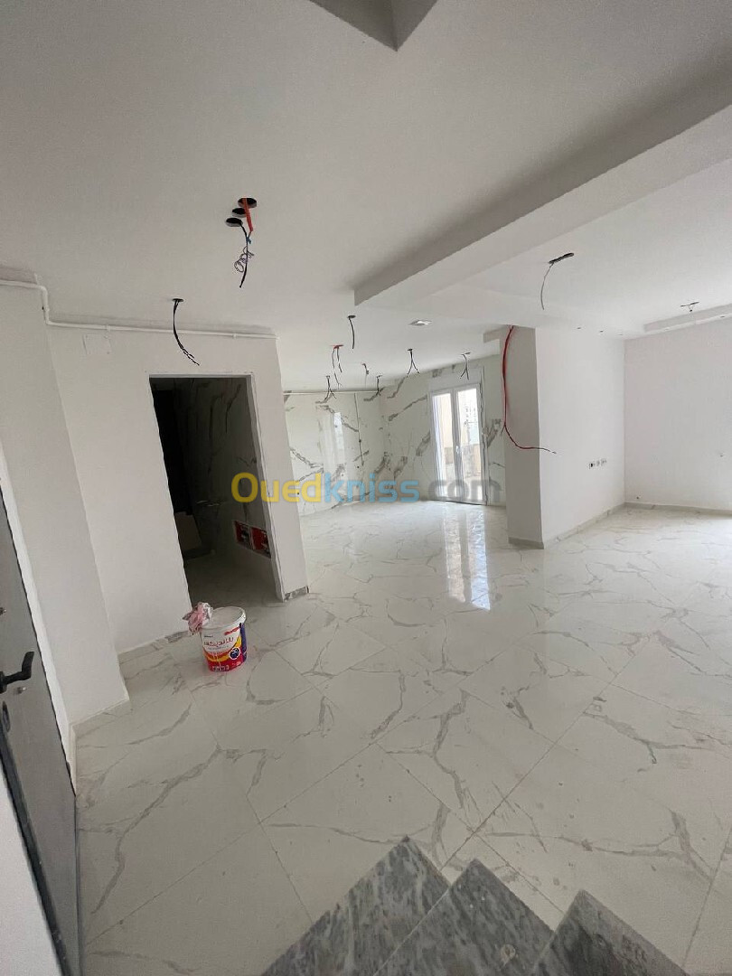 Vente Appartement F2 Alger Bordj el kiffan