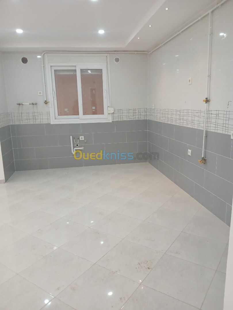 Vente Appartement F2 Alger Bordj el kiffan