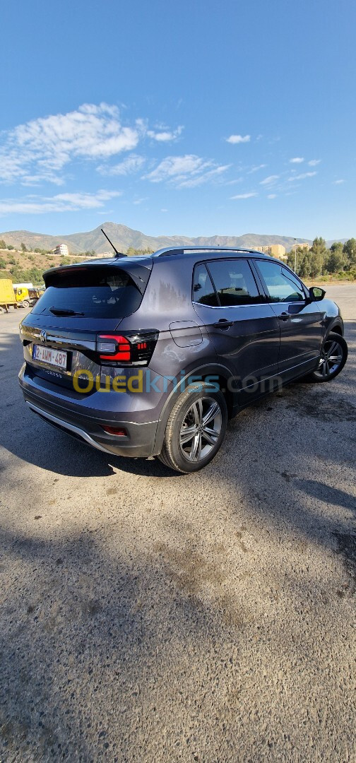 Volkswagen T - cross 2021 full option