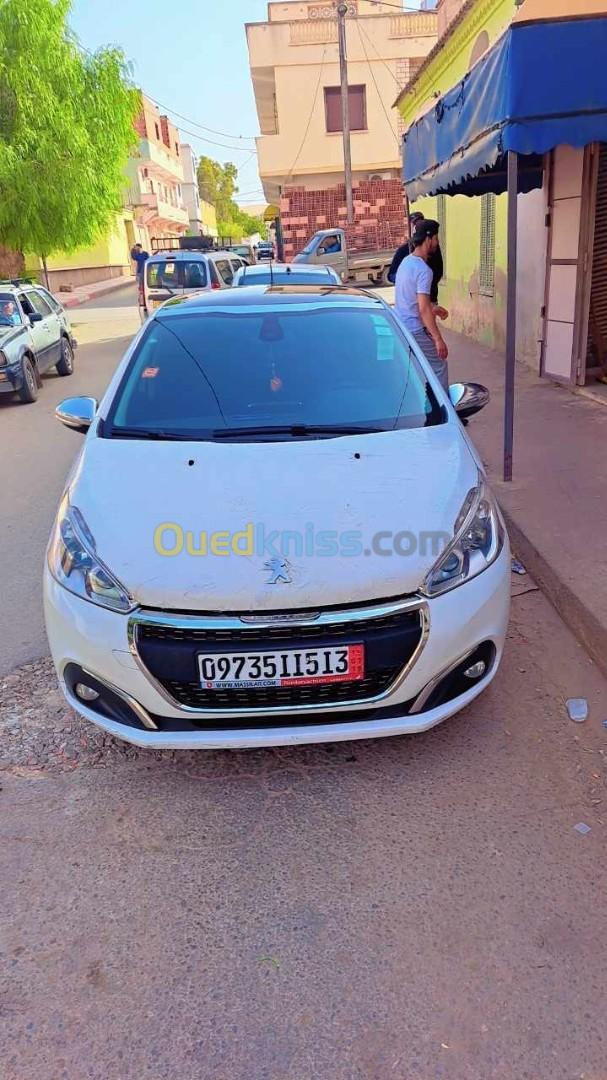 Peugeot 208 2015 Allure