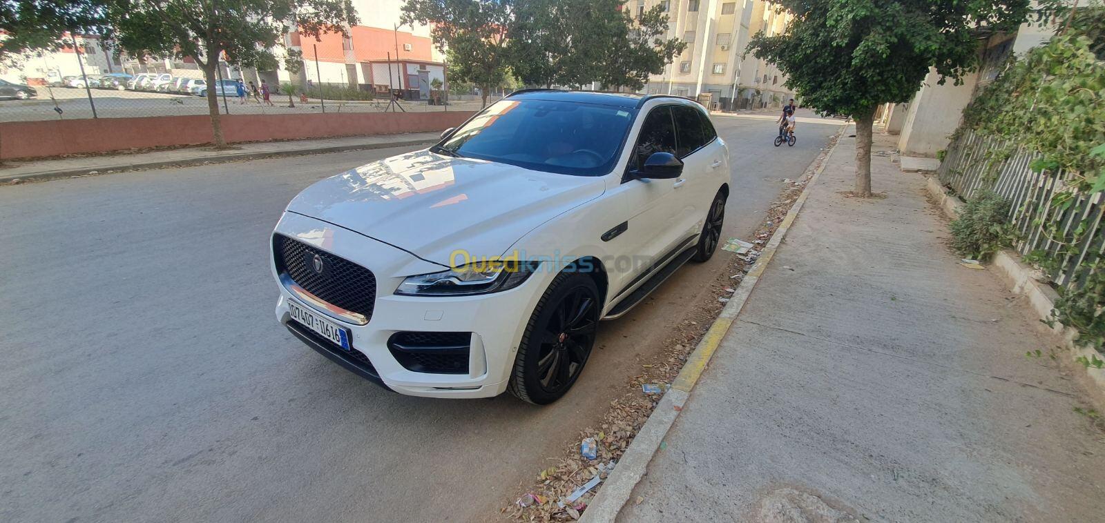 Jaguar F-pace 2016 