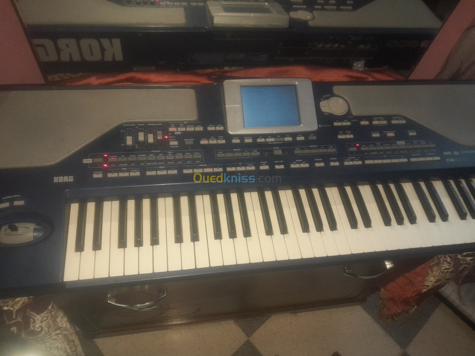 Korg Pa 800 