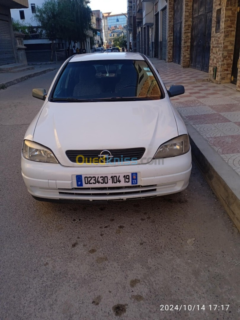 Opel Astra 2004 استرا