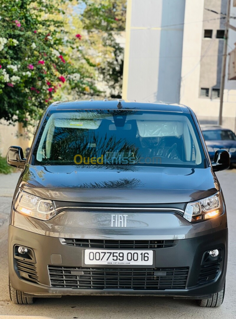 Fiat DOBLO 2023 Italya